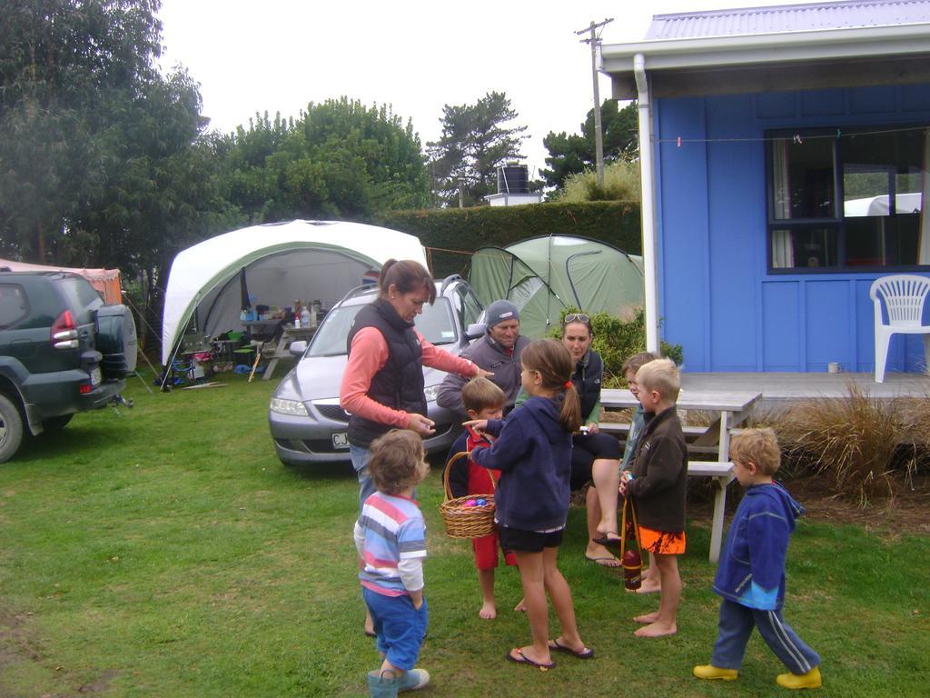 Catlins Newhaven Holiday Park โอวากะ ภายนอก รูปภาพ
