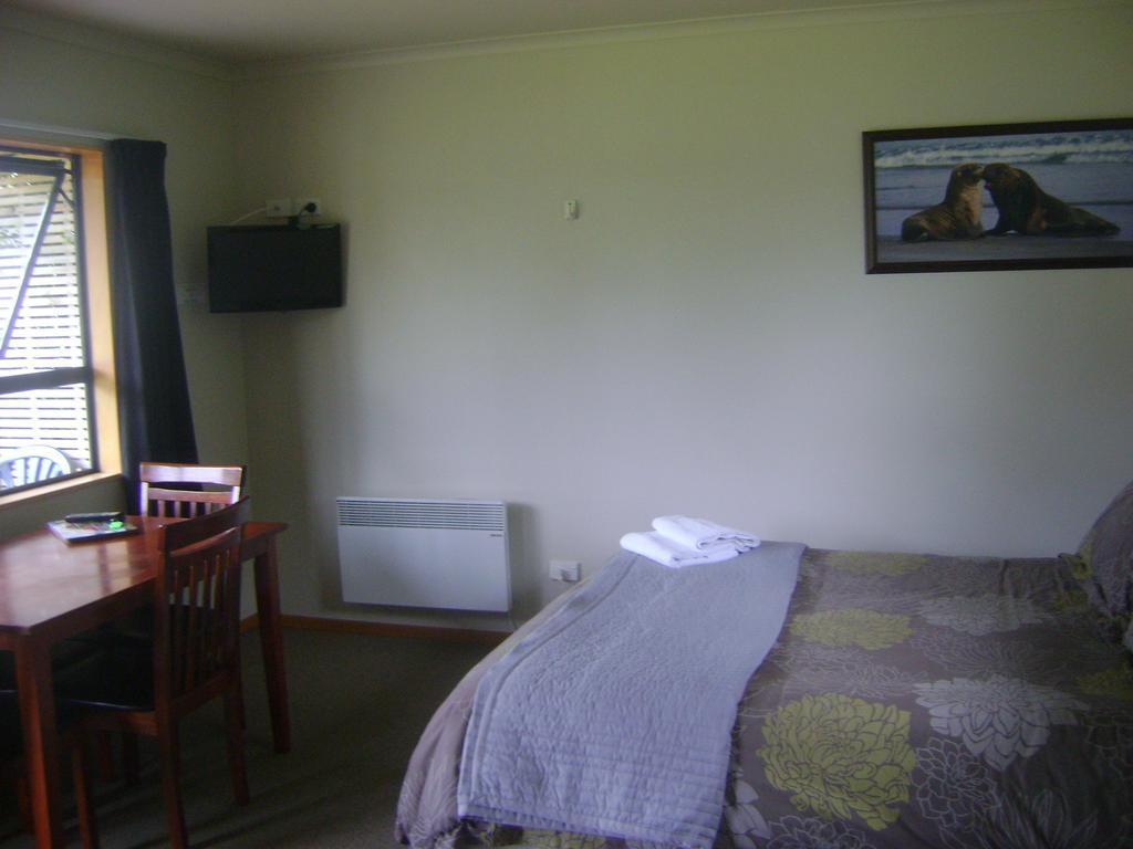 Catlins Newhaven Holiday Park โอวากะ ภายนอก รูปภาพ