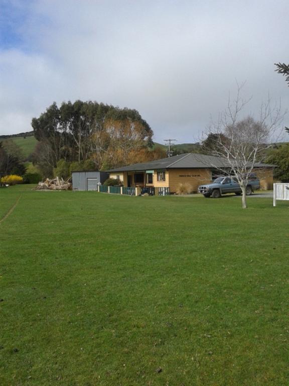 Catlins Newhaven Holiday Park โอวากะ ภายนอก รูปภาพ